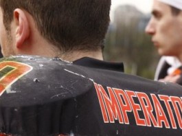 Atak desetkovanih Ratnika na Imperatore