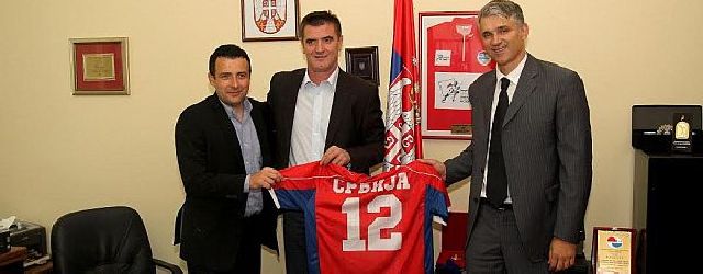 Perunicic-americki-fudbal-foto